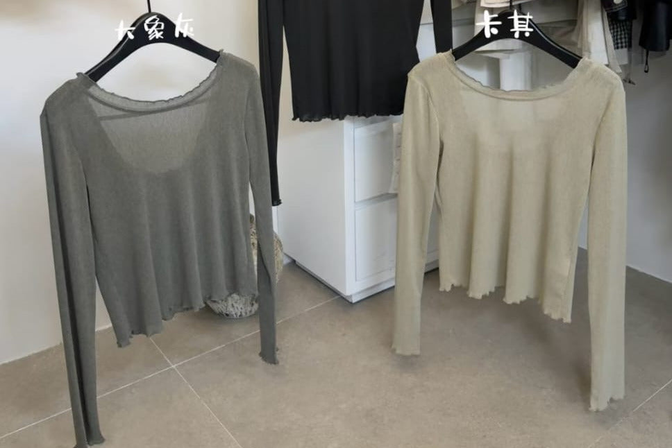 韩系圆领荷叶边修身长肖针织上衣 - 深灰/浅灰/卡其三色挂架对比展示